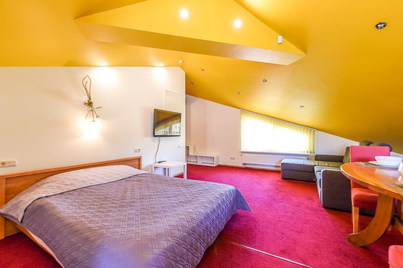 Zeliuga Apartments Паланга Екстериор снимка